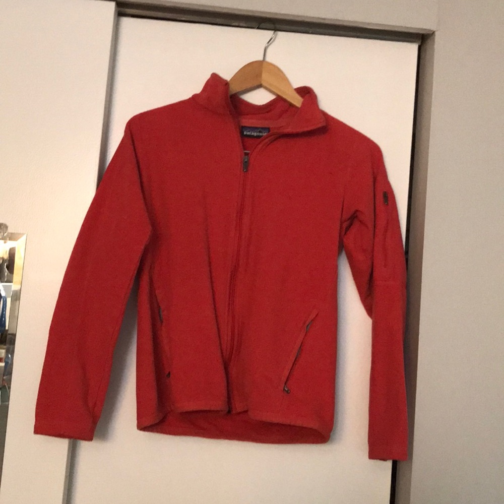 zip up running sweatshirt